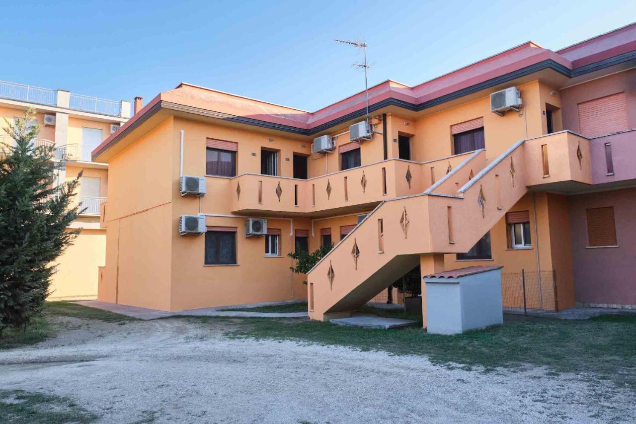 Peaceful Flat With Direct Beach Access Beahost Rosolina Mare Eksteriør billede